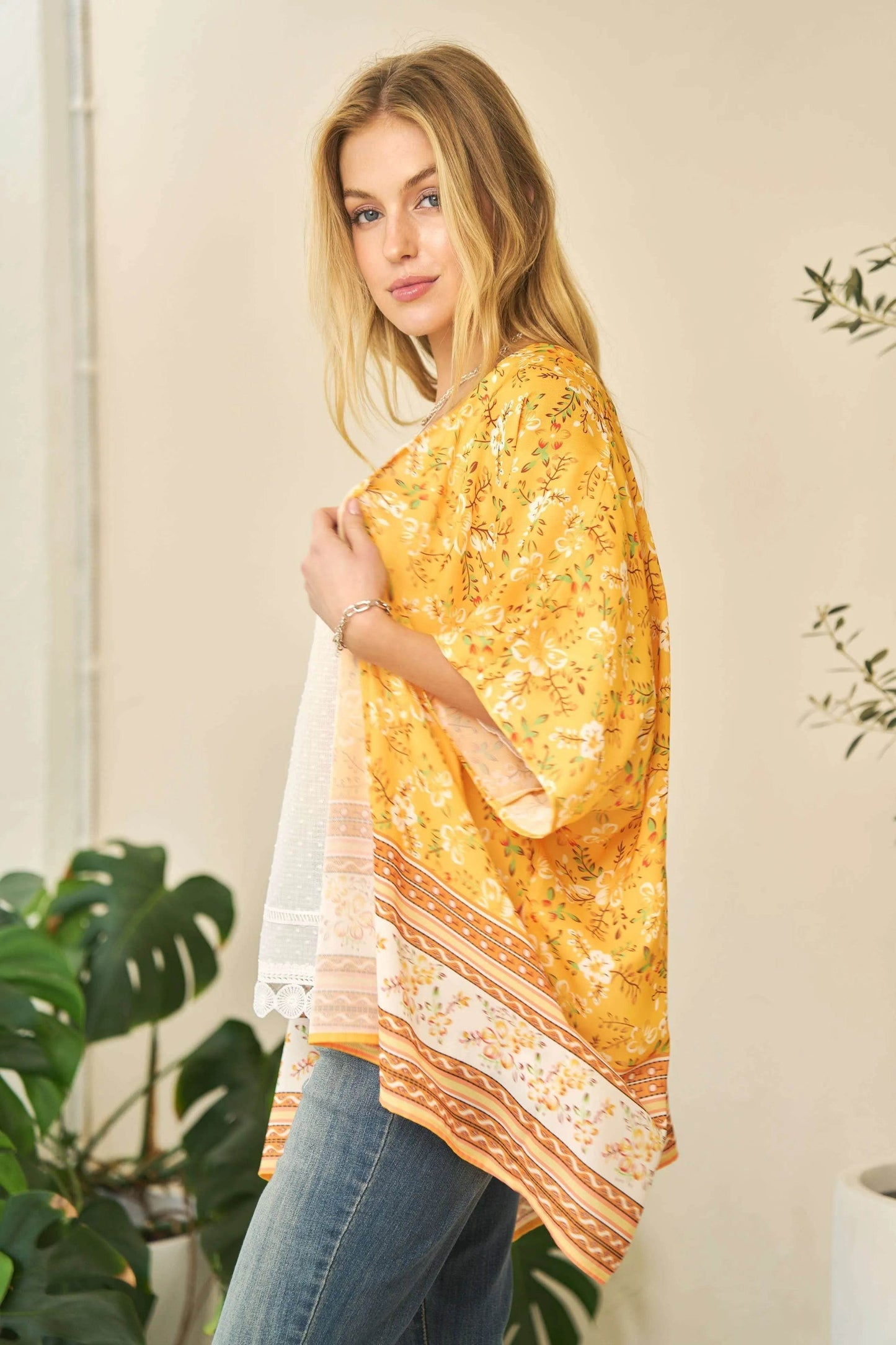 Davi & Dani Floral Printed Short Sleeve Loose Fit Kimono Cover Up - Shop Style & More | Fresh Looks, Everyday Deals & Free Shipping