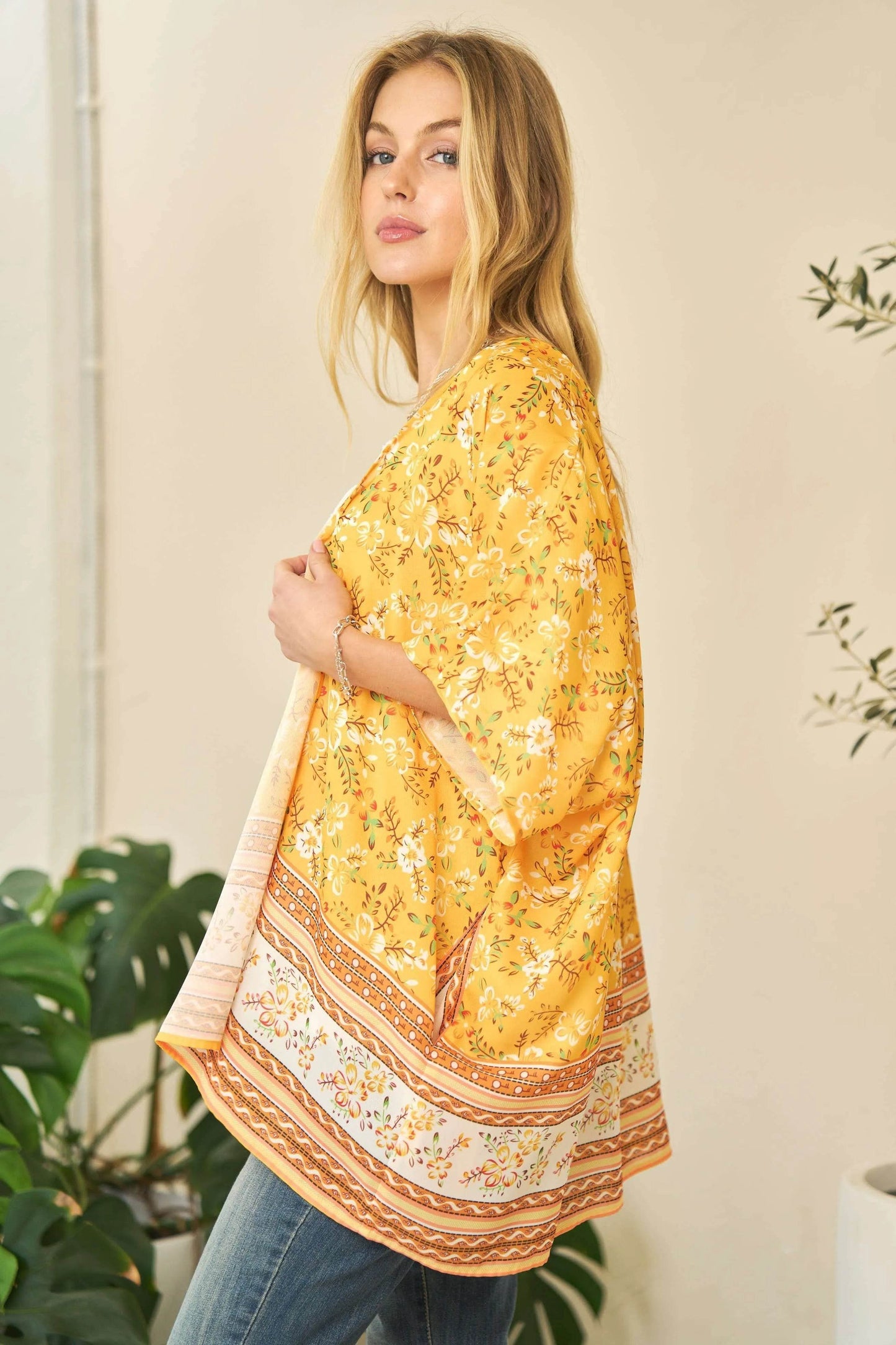 Davi & Dani Floral Printed Short Sleeve Loose Fit Kimono Cover Up - Shop Style & More | Fresh Looks, Everyday Deals & Free Shipping