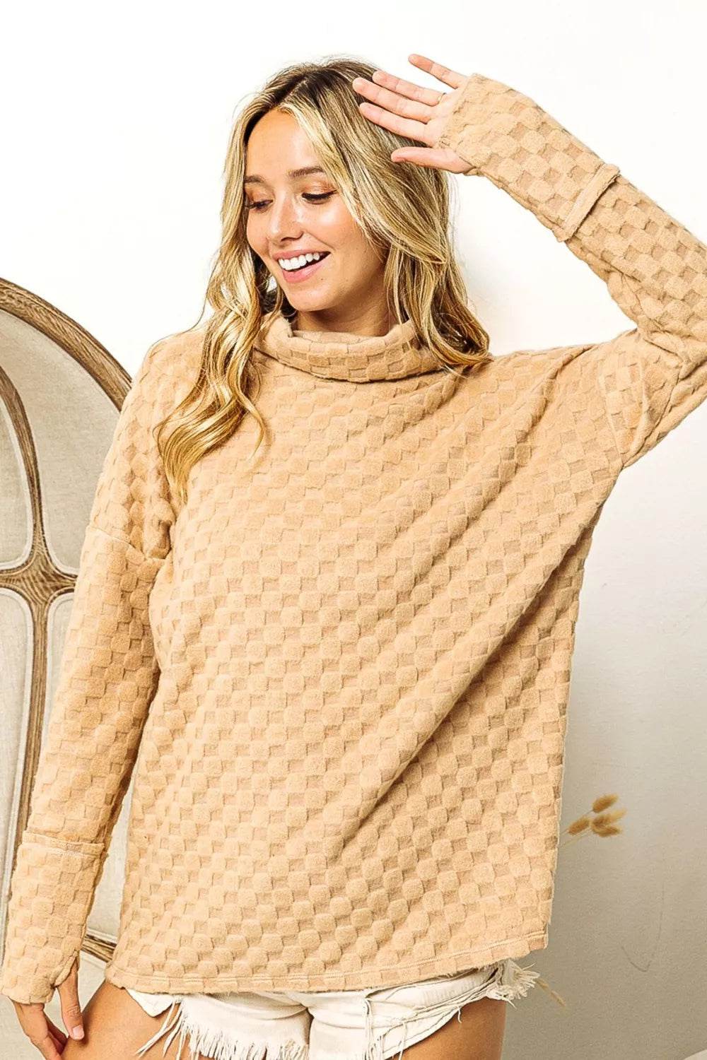 BiBi Checkered Round Neck Thumbhole Long Sleeve Top - Shop Style & More | Fresh Looks, Everyday Deals & Free Shipping