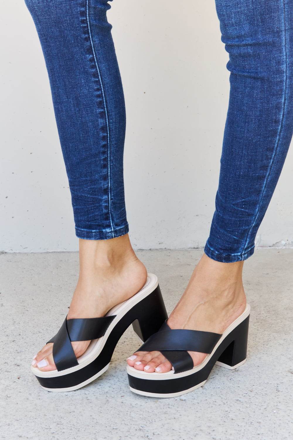 Weeboo Cherish The Moments Contrast Platform Sandals in Black - Shop Style & More | Fresh Looks, Everyday Deals & Free Shipping