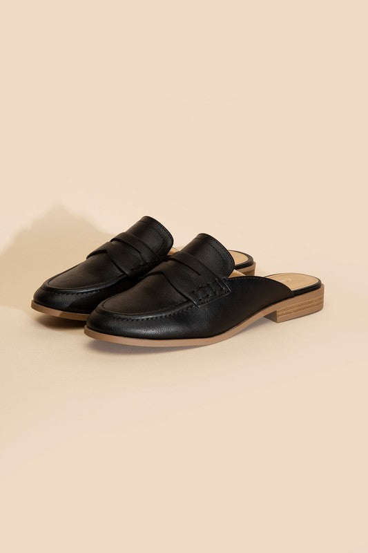 PERKS-S Flat Mules BLACK Sandals