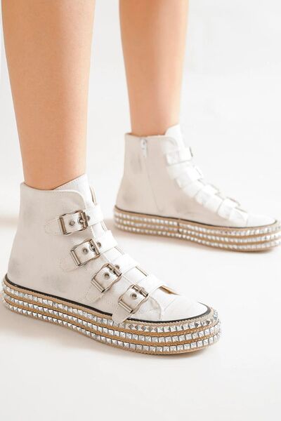 Beast Fashion Multi-Buckle Straps Studded Platform Sneakers White Sneakers