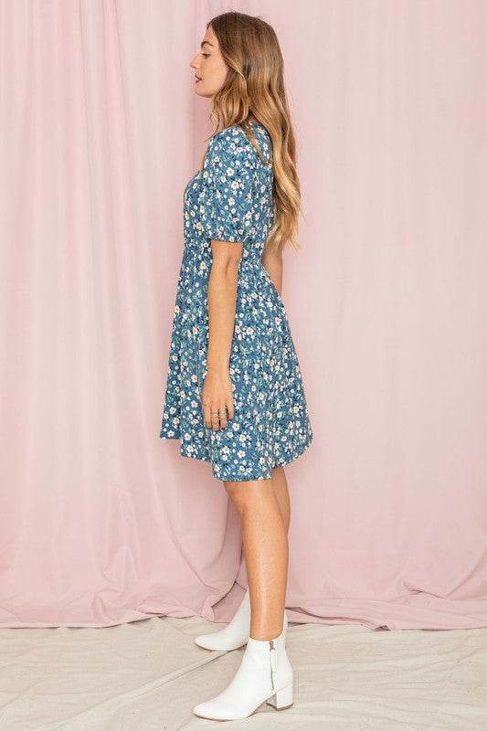 Gathered Sleeve Daisy Floral Midi Dress - Shop Style & More | Fresh Looks, Everyday Deals & Free Shipping