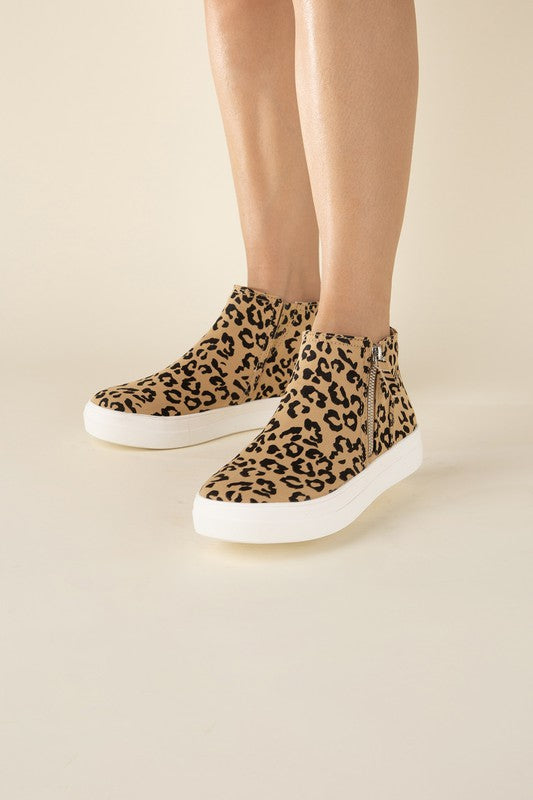 Route-S High Top Leopard Sneakers Sneakers