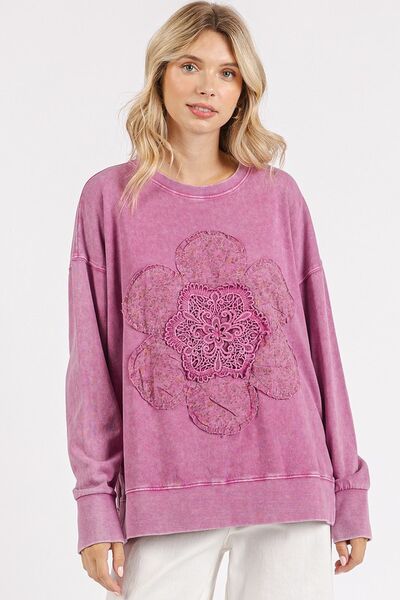 Mittoshop Flower Patch Side Slit Mineral Wash Round Neck Sweatshirt Dusty Pink Hoodies & Sweaters