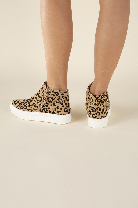 Route-S High Top Leopard Sneakers Sneakers