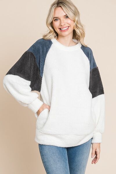 Culture Code Color Block Faux Fur Raglan Sleeve Sweatshirt White Hoodies & Sweaters