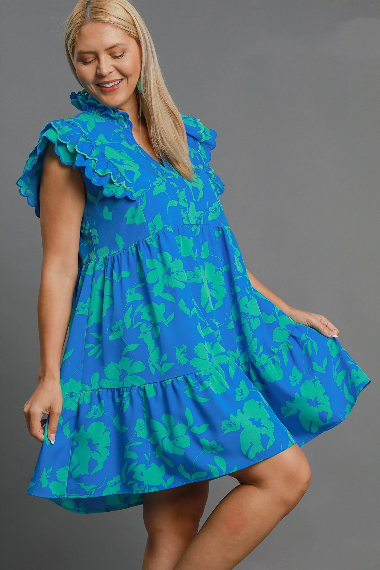 Umgee Full Size Two Tone Floral Print Ruffle Cap Sleeve Mini Dress Plus Size Casual Dresses