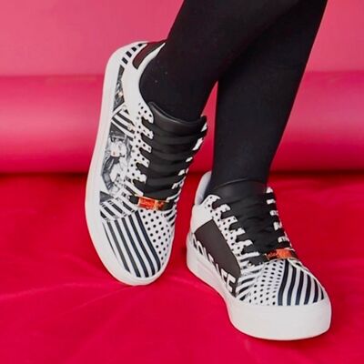 Nicole Lee USA Printed Vegan Leather Lace Up Sneaker Sneakers