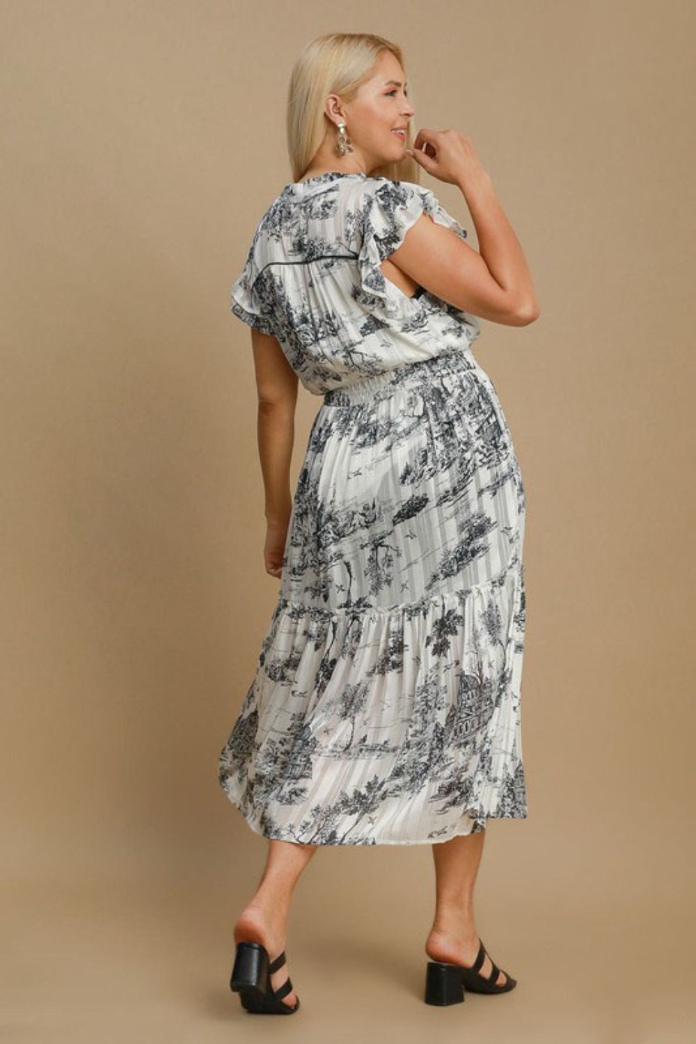 Umgee Full Size Two Tone Landscape Print Midi Dress Plus Size Casual Dresses