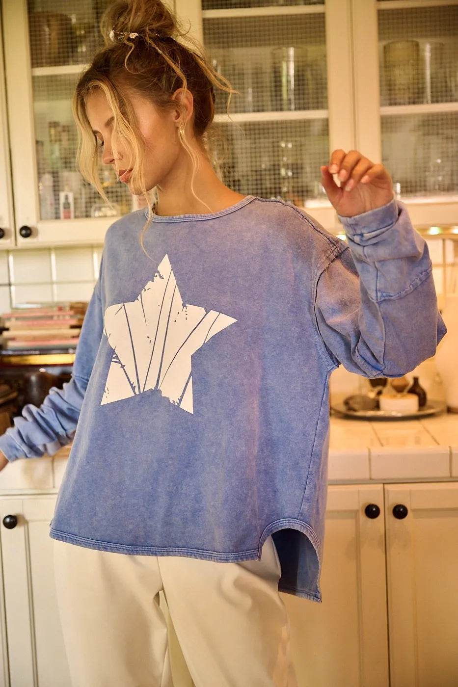 Mittoshop Star Graphic Mineral Wash Long Sleeve Top - Shop Style & More | Fresh Looks, Everyday Deals & Free Shipping