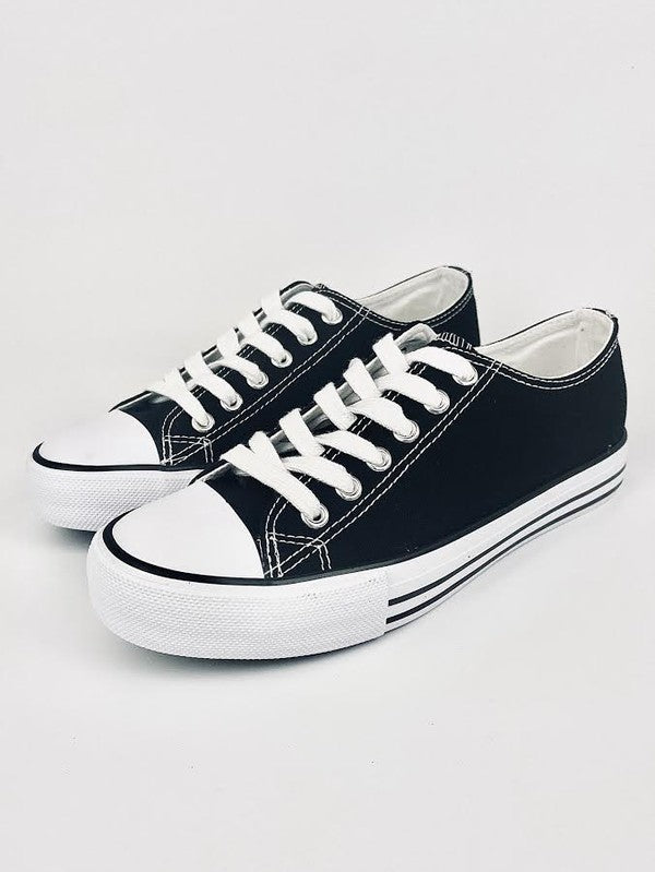 Lace up Classic Sneaker Black Sneakers