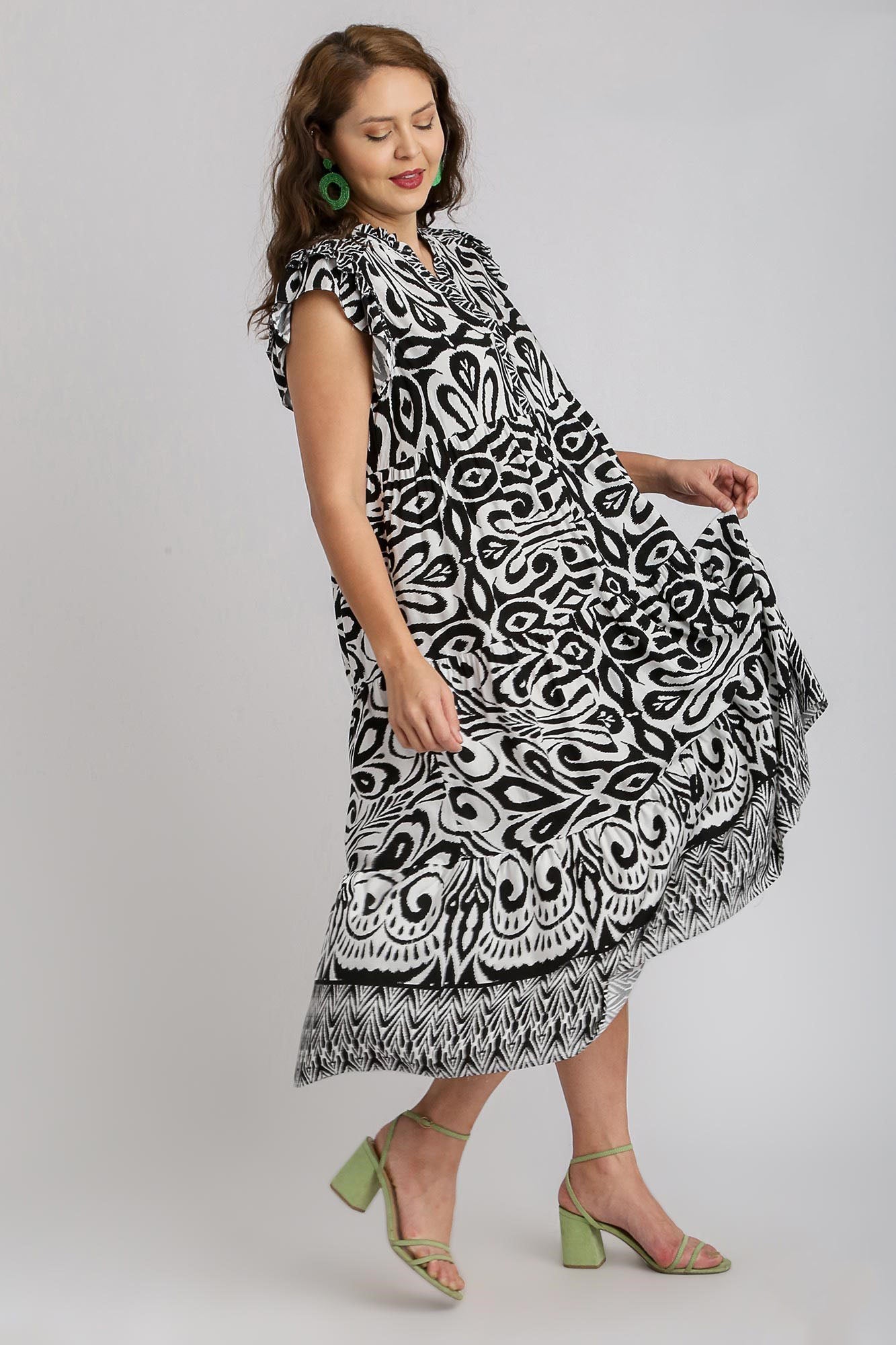 Umgee Full Size Two Tone Border Print Ruffle Cap Sleeve Midi Dress Plus Size Casual Dresses